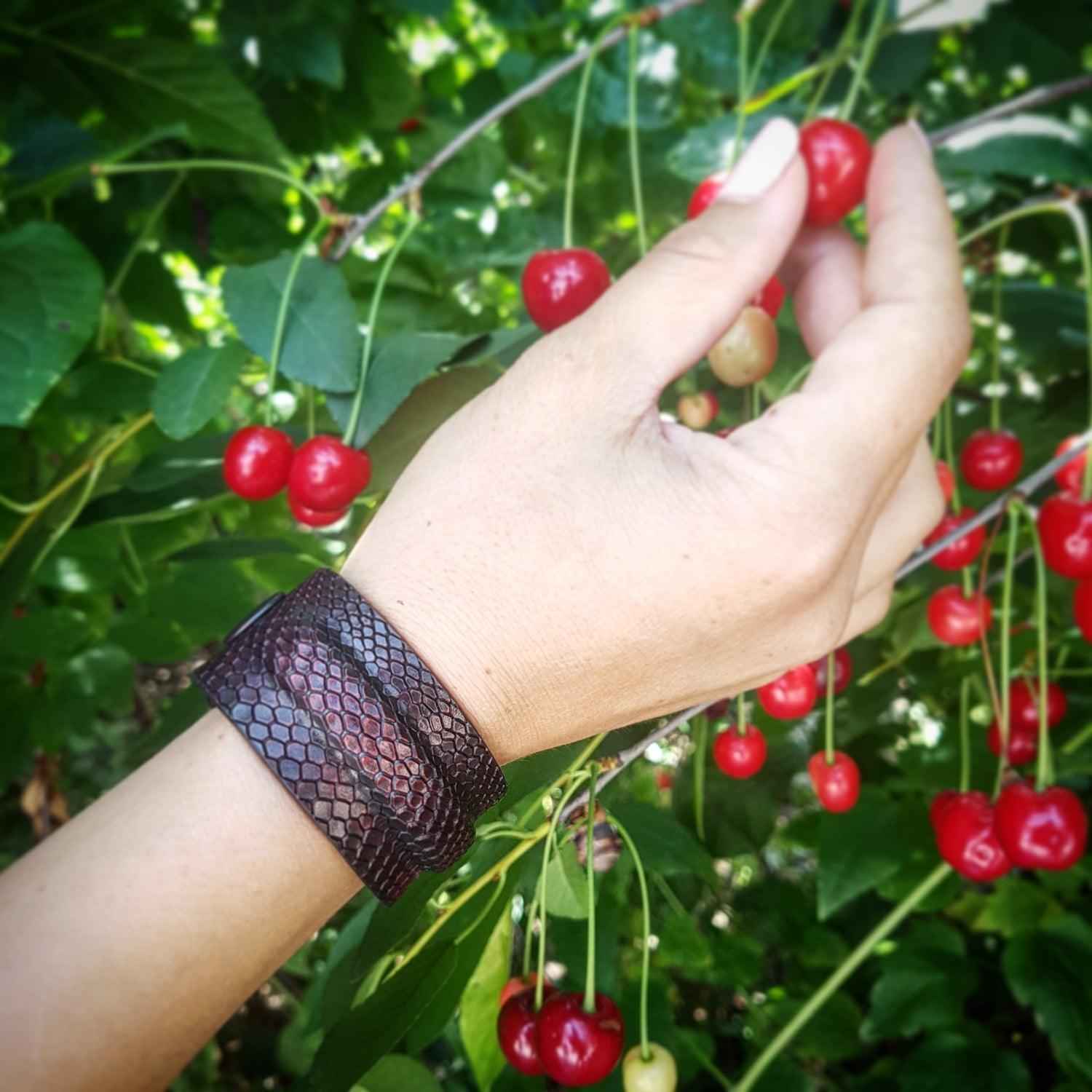 The ''Cobra'' bracelet by BESTIA